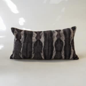 shibori bayeta cushion